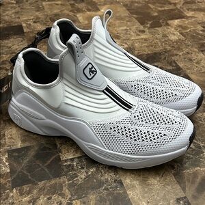 NEW 🆕 And1 Men’s White Slip-On Athletic Sneakers with Black Accent